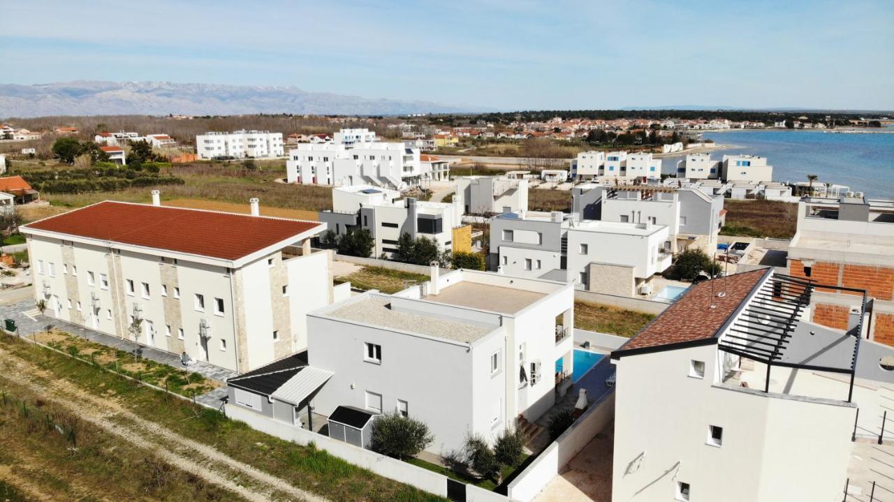 Apartments Le Mare - Pool, Sandstrand, Meerblick, W-Lan, Grill Privlaka  Luaran gambar